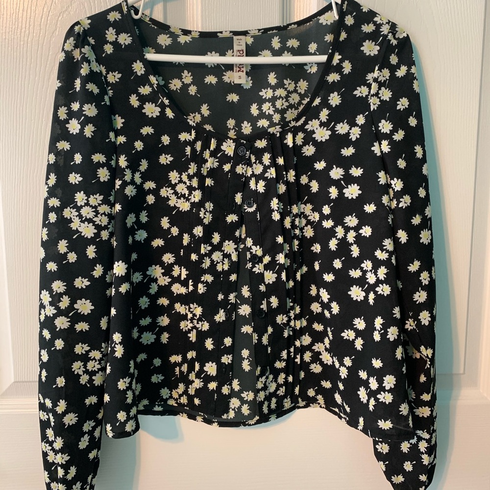 MUDD daisy button up blouse